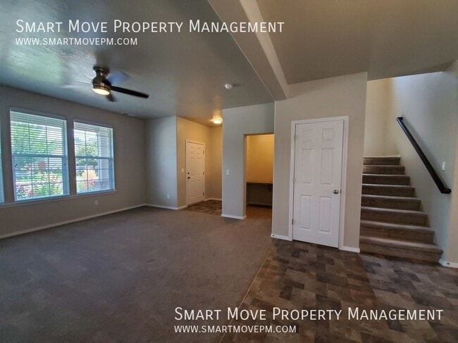 Building Photo - 3693 N Warm Creek Ave