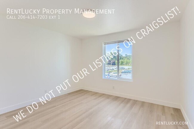 Building Photo - 602 Terrace St