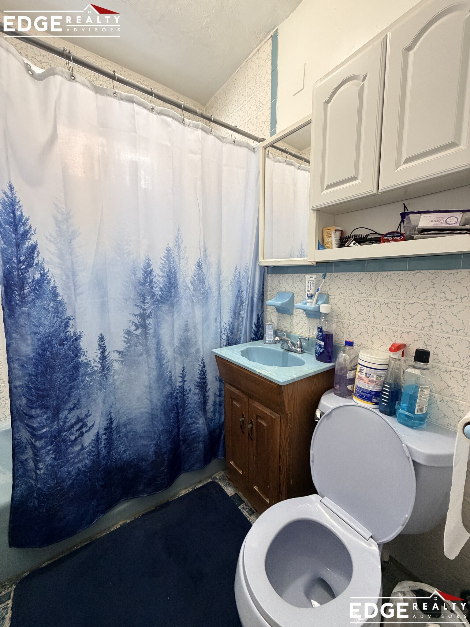 Building Photo - 22 Wallingford Rd