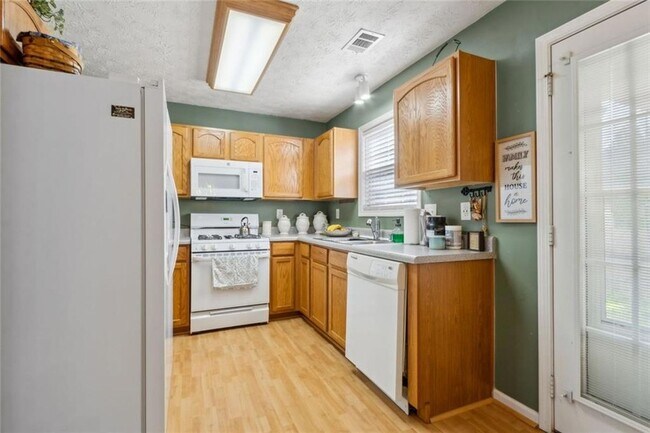 Building Photo - 436 Shenandoah Ct