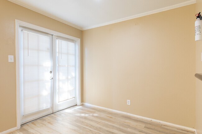 Building Photo - 14600 Fonmeadow Dr