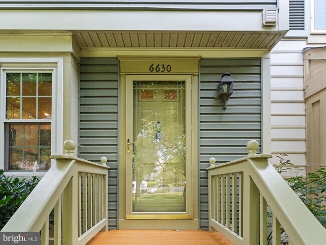 Building Photo - 6630 Medinah Ln