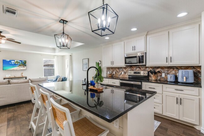 Building Photo - 3230 Creek Side Dr