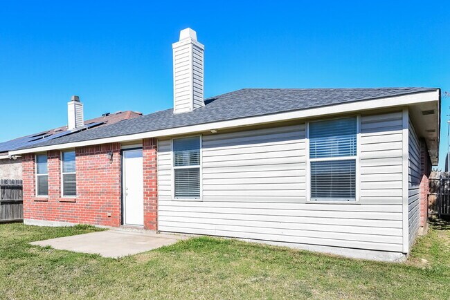 Building Photo - 3957 German Pointer Way
