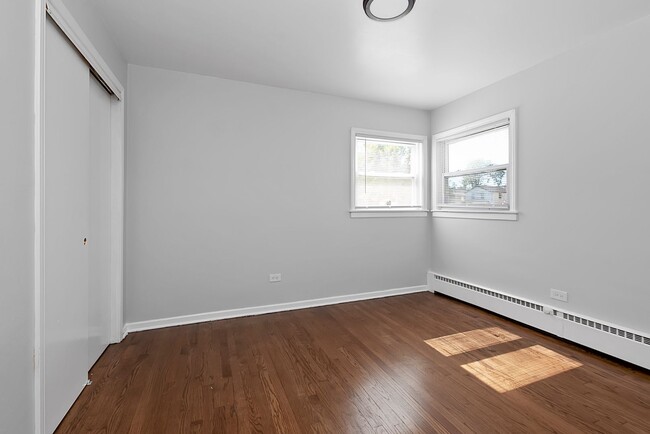 Interior Photo - 4444-50 W. 59th St. Chicago IL