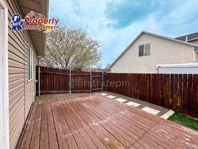 Building Photo - 2688 N Cinnamon Pl