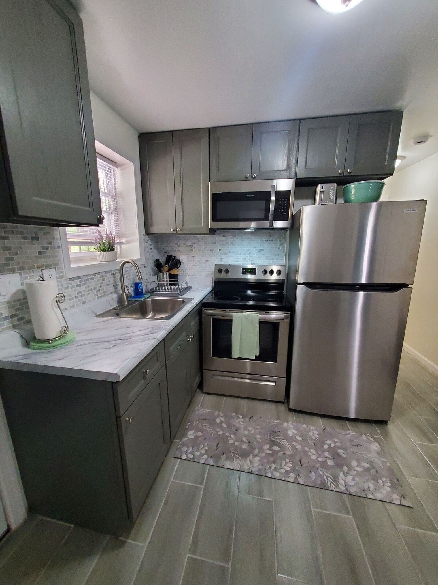 Building Photo - 541 S 9th Ave