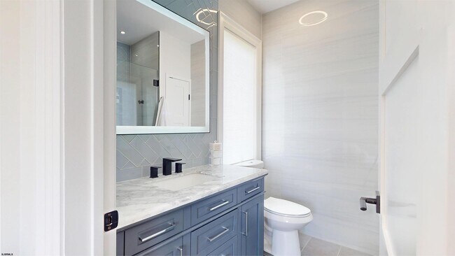 Building Photo - 31 Seaside Ct