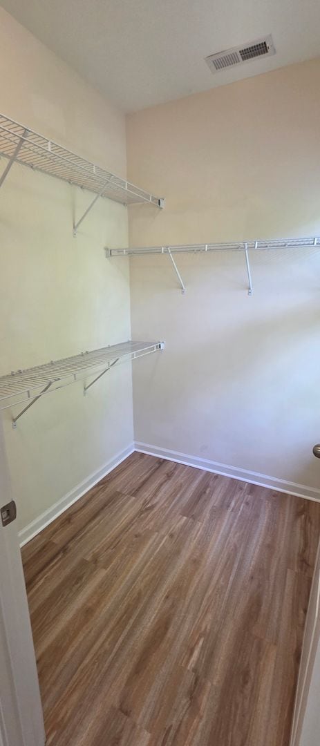 Building Photo - Great condo near Hanes Mall area, Clemmons and I40