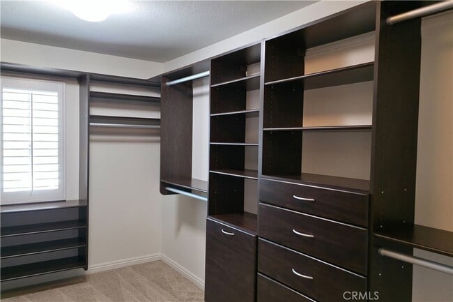 Building Photo - 11018 Evergreen Loop