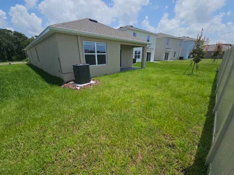Building Photo - 6883 Broad River Ave