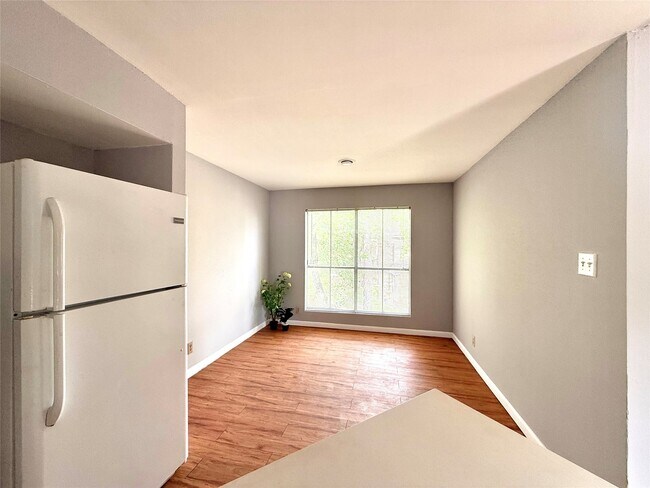 Building Photo - 7200 W T C Jester Blvd