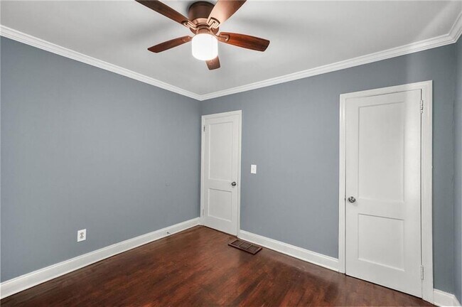 Building Photo - 360 Betsy Ave SW