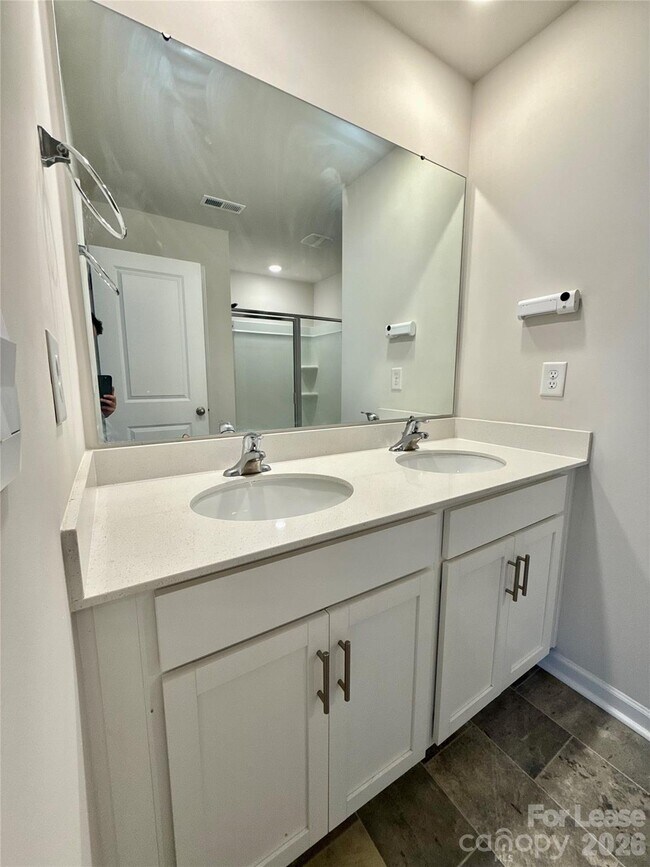 Building Photo - 147 N Ranney Way