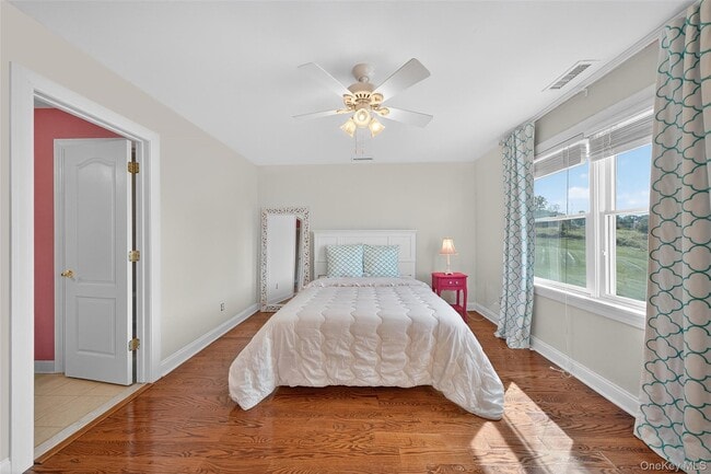 Building Photo - 11 Dorian Way