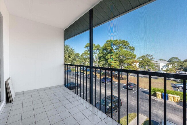 Building Photo - 3612 Alder Dr