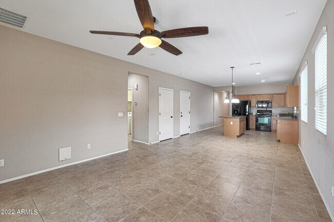 Building Photo - 14903 W Georgia Dr