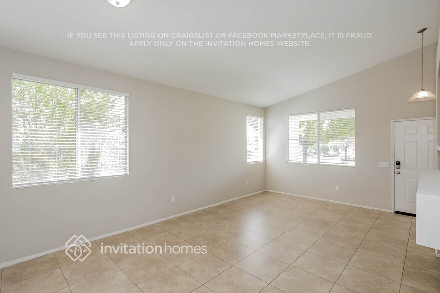 Building Photo - 24796 Shady Pine Ct
