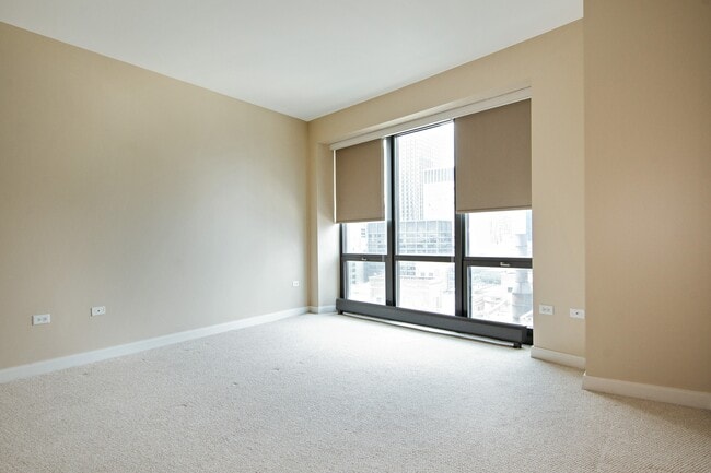 Building Photo - 130 N Garland Ct
