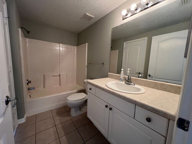 Building Photo - Fairways Condo in Vero Beach