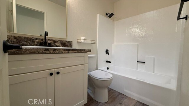 Building Photo - 39233 Rising Hill Dr
