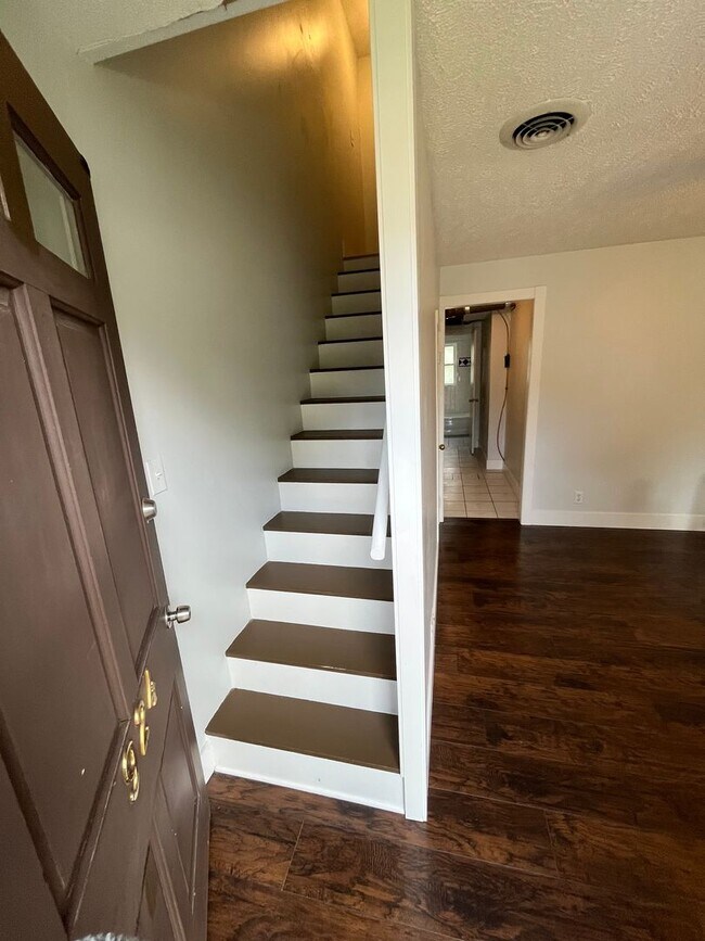 Building Photo - SJK Dwellings LLC