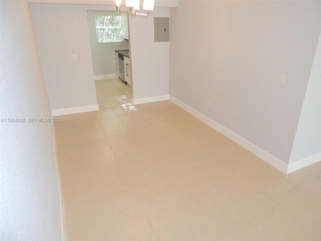 Building Photo - 1152 99th St