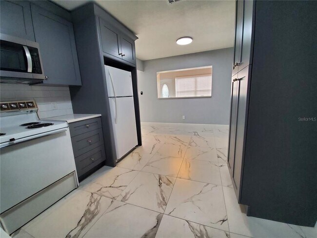 Building Photo - 4119 W Nassau St
