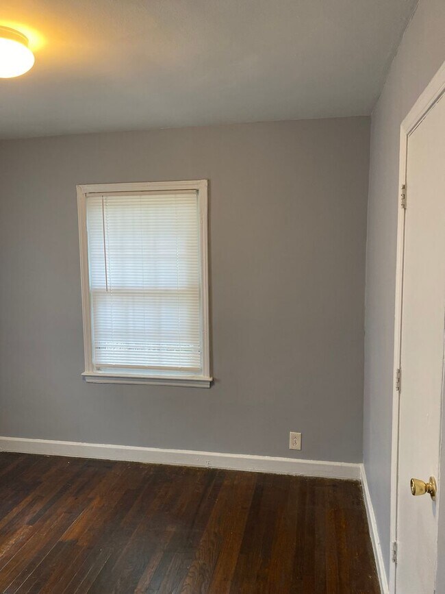 Building Photo - Cozy 2-Bedroom 1-Bath in Charlotte