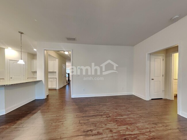 Building Photo - 1682 Weatherbrook Cir