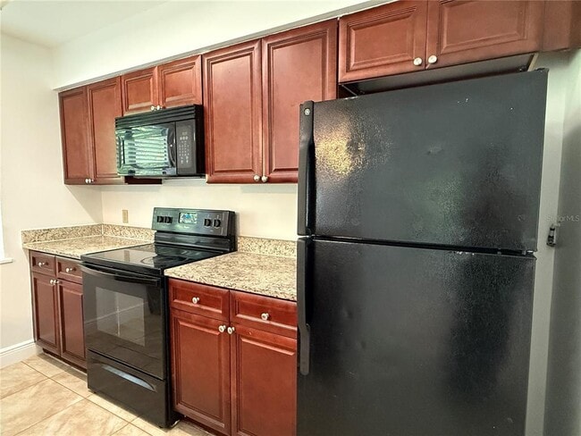 Building Photo - 238 Riverbend Dr
