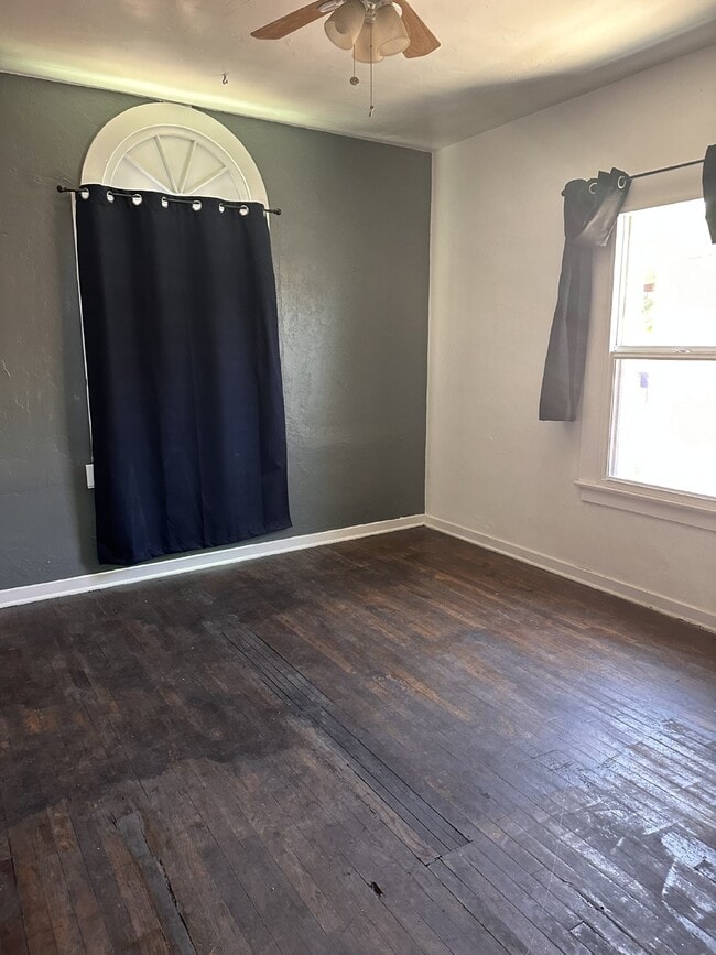 Building Photo - Delightful and Cozy 3bdrm 1bath Home For Rent in S Tucson!