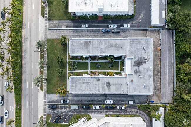 Aerial Photo - Avondale Apartments