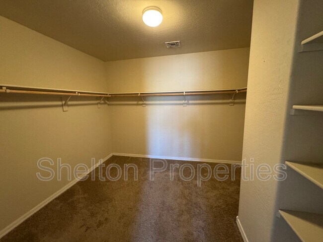 Building Photo - 20684 W White Rock Rd