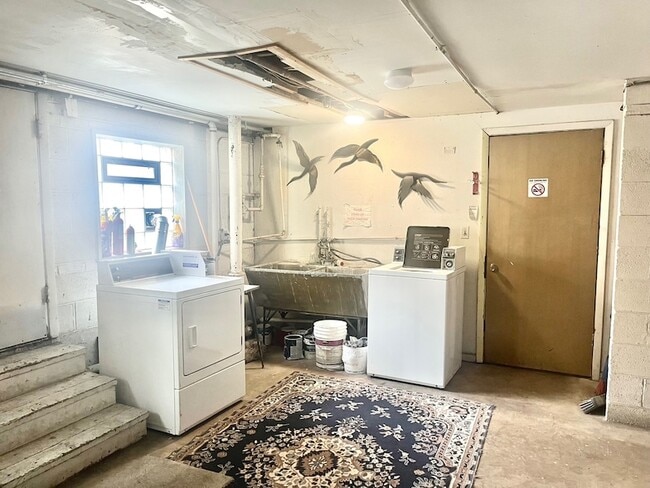 Building Photo - 8549 Niles Center Rd