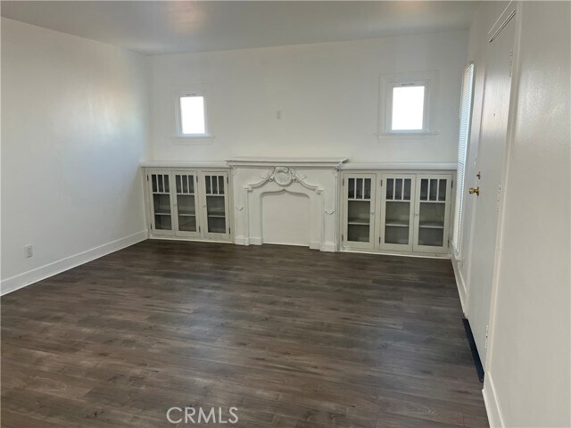 Building Photo - 10322 Plainview Ave
