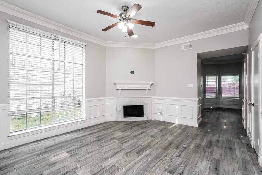 Building Photo - 4438 Field Meadow Dr