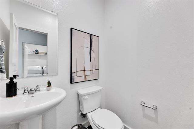 Building Photo - 3949 Bernese Dr