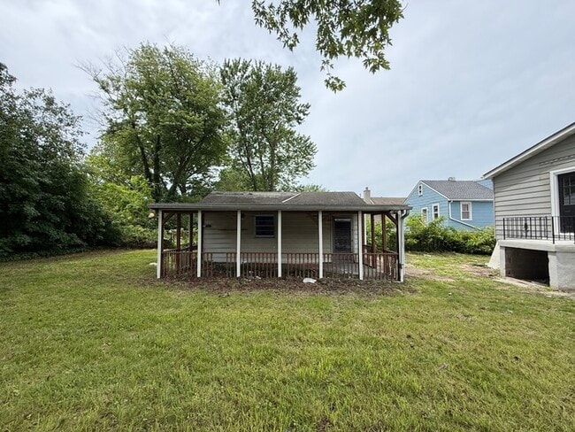 Building Photo - 718 Green Ave
