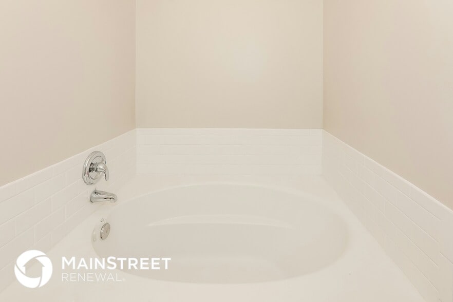 Building Photo - 10213 Grand Junction Rd