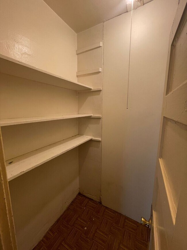 Building Photo - **First month rent half off**