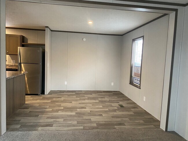 Building Photo - 2701 Huizenga St