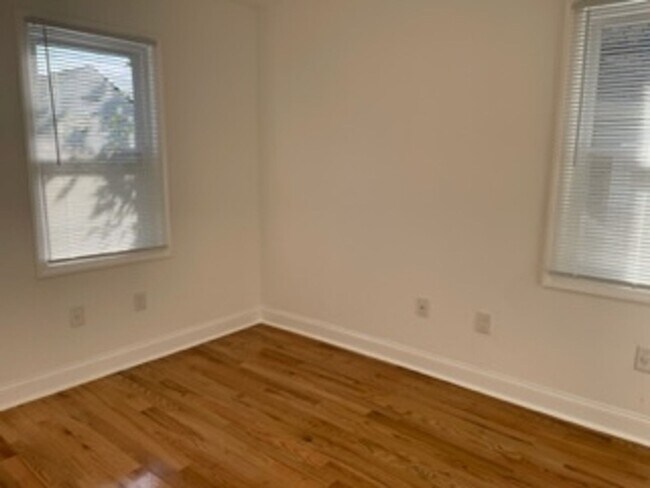 Building Photo - Beautiful 3 Bedroom House for Rent in Neptune!