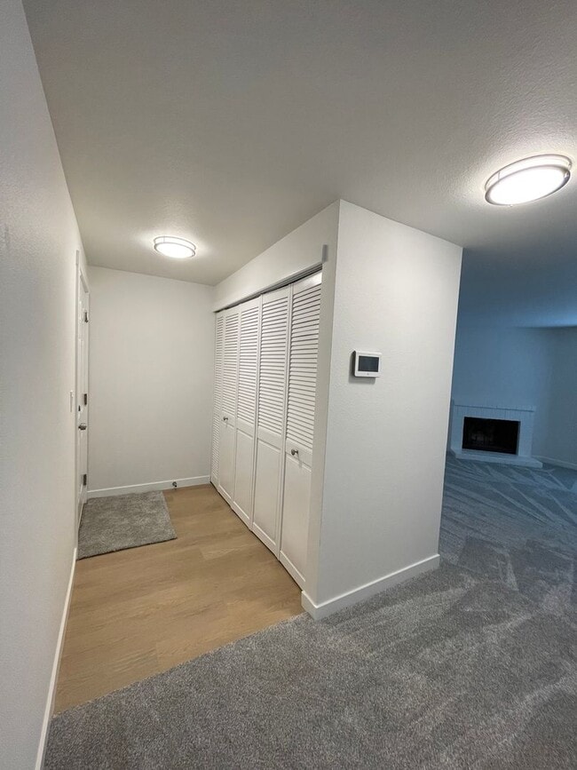 Building Photo - Updated 3-Bedroom Home in Bluegrass Commun...