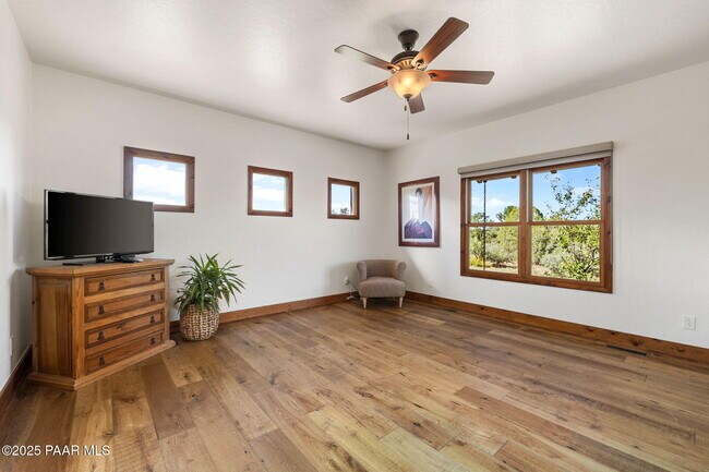 Building Photo - 14415 N Sandia Ln