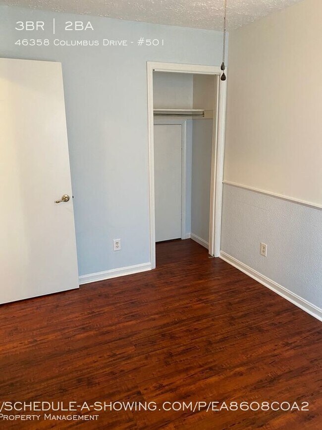 Building Photo - 46358 Columbus Dr