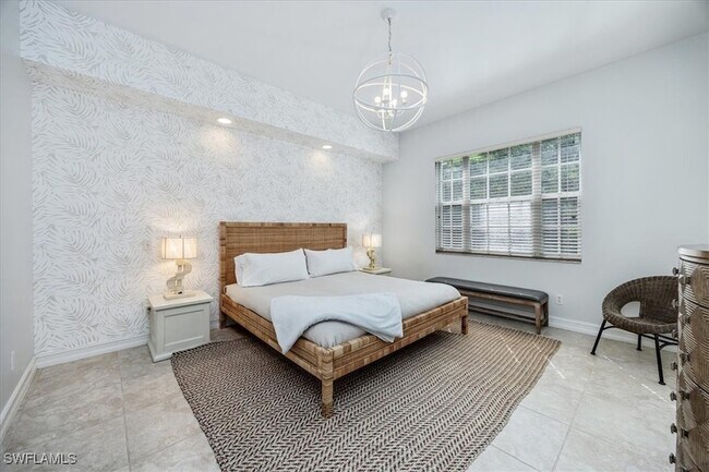 Building Photo - 700 Bentwater Cir