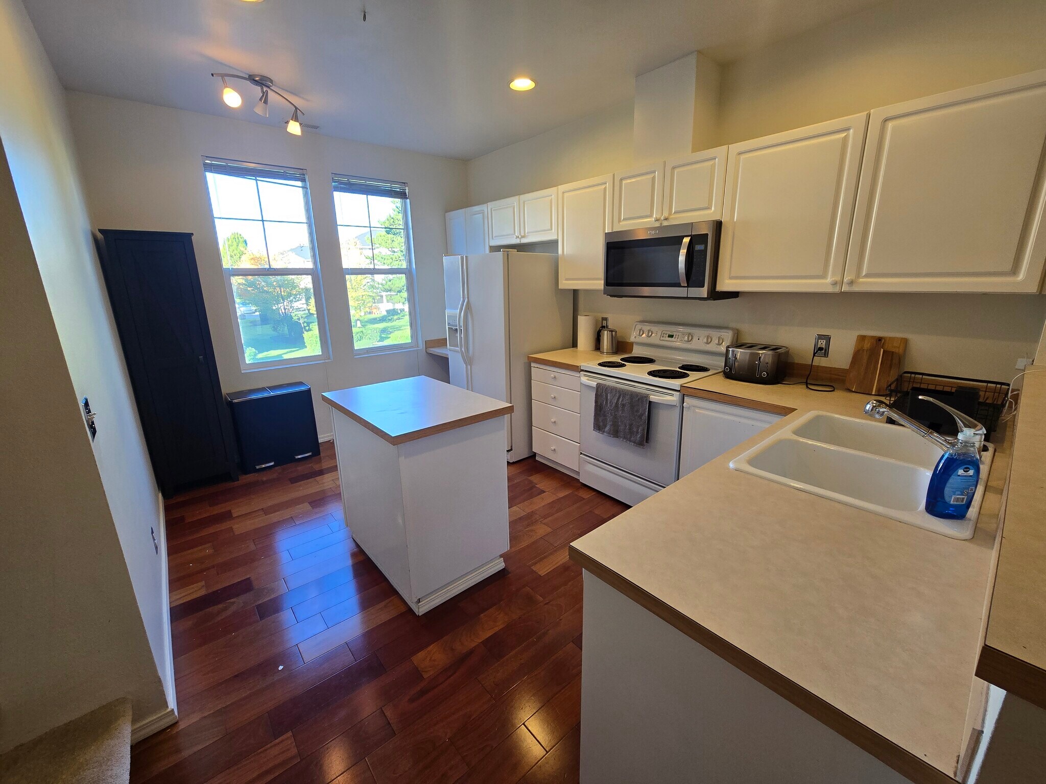 Building Photo - 23222 63rd Pl S