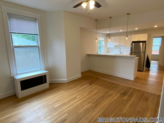 Building Photo - 38 Newton St