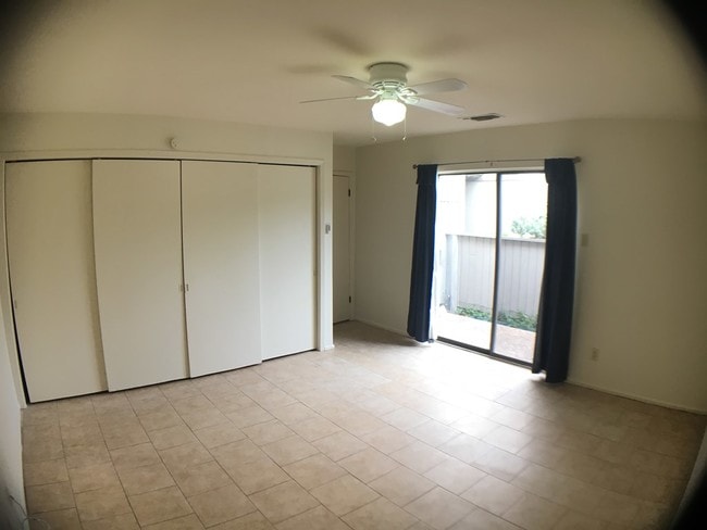 Building Photo - 1905 West Ln